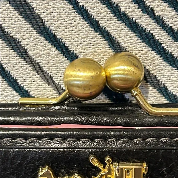 Buyers Bundle in show- Coach Mini Kisslock Wallet - Picture 4 of 10